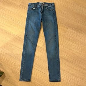 Zara Jeans